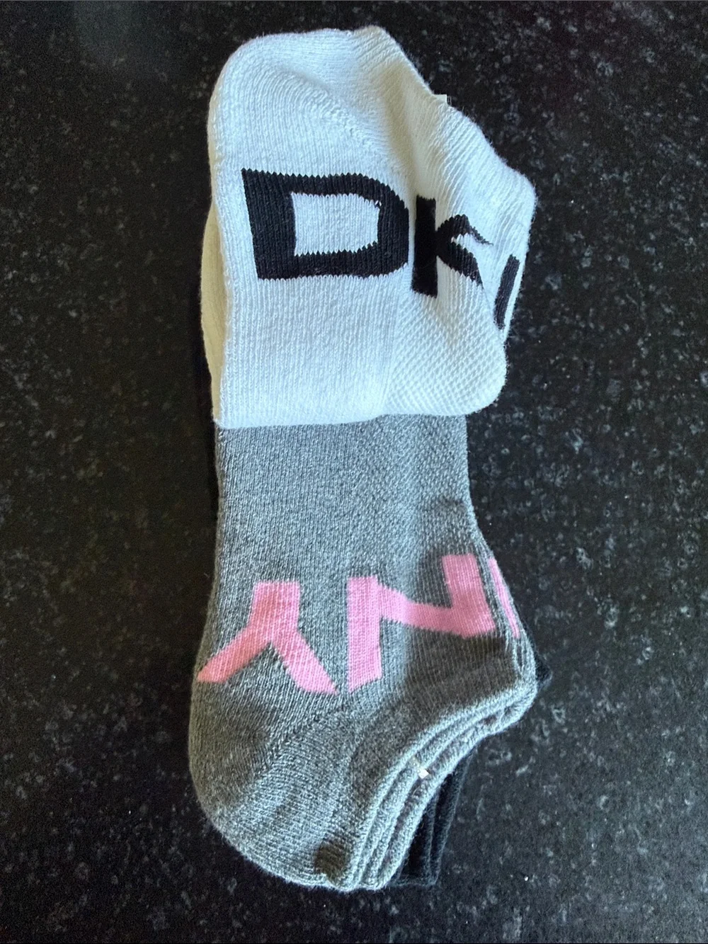 DKNY Low-Cut Athletic No-Show Socks